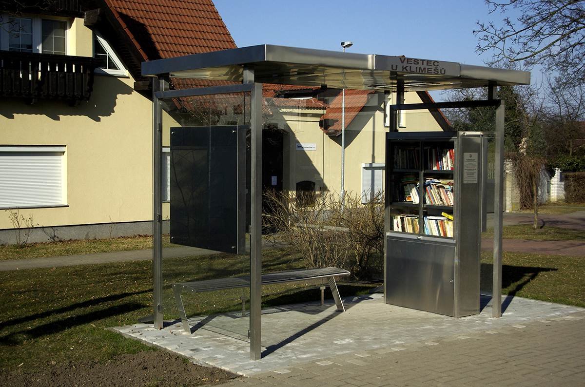 Autobusová zastávka - obec Vestec